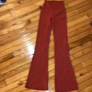 NWOT Lululemon orange bootleg leggings size 2